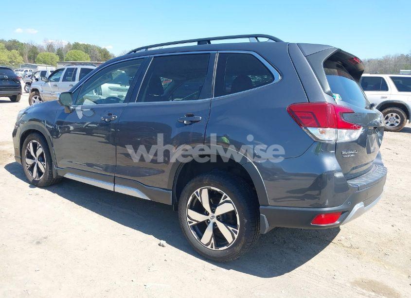 Photo 3 of 2021 Subaru Forester TOURING (VIN JF2SKAXC0MH468473)