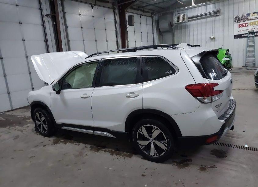 Photo 15 of 2020 Subaru Forester TOURING (VIN JF2SKAXC1LH564773)