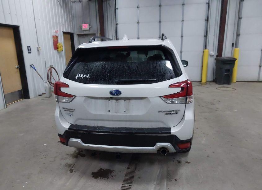 Photo 17 of 2020 Subaru Forester TOURING (VIN JF2SKAXC1LH564773)