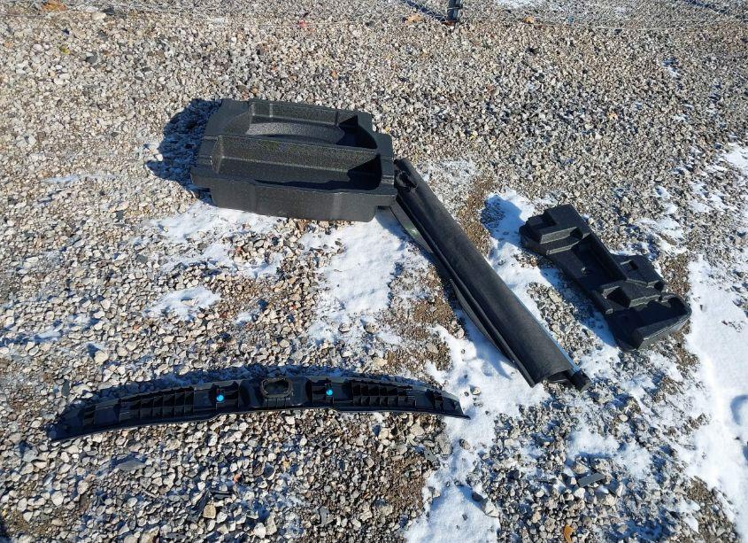 Photo 11 of 2020 Subaru Forester TOURING (VIN JF2SKAXC3LH434543)