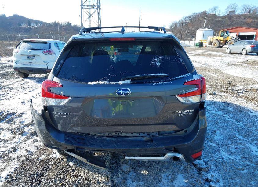 Photo 16 of 2020 Subaru Forester TOURING (VIN JF2SKAXC3LH434543)