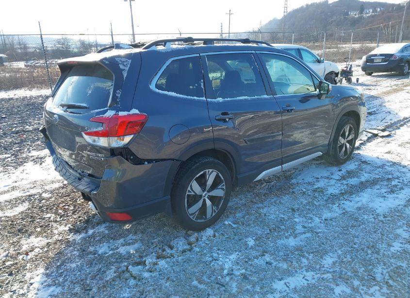 Photo 4 of 2020 Subaru Forester TOURING (VIN JF2SKAXC3LH434543)