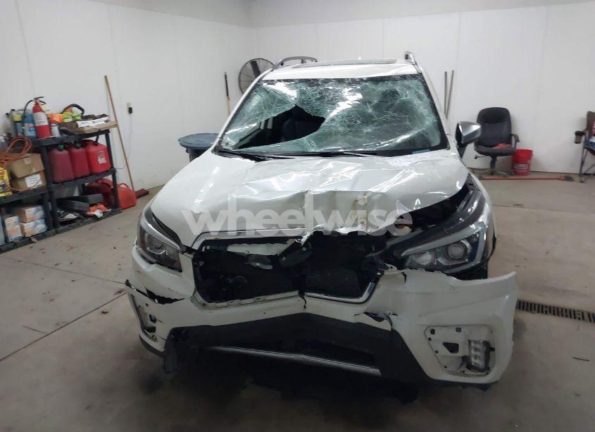 Photo 13 of 2020 Subaru Forester TOURING (VIN JF2SKAXC3LH476694)