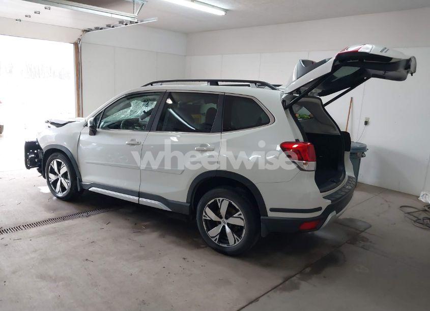 Photo 3 of 2020 Subaru Forester TOURING (VIN JF2SKAXC3LH476694)