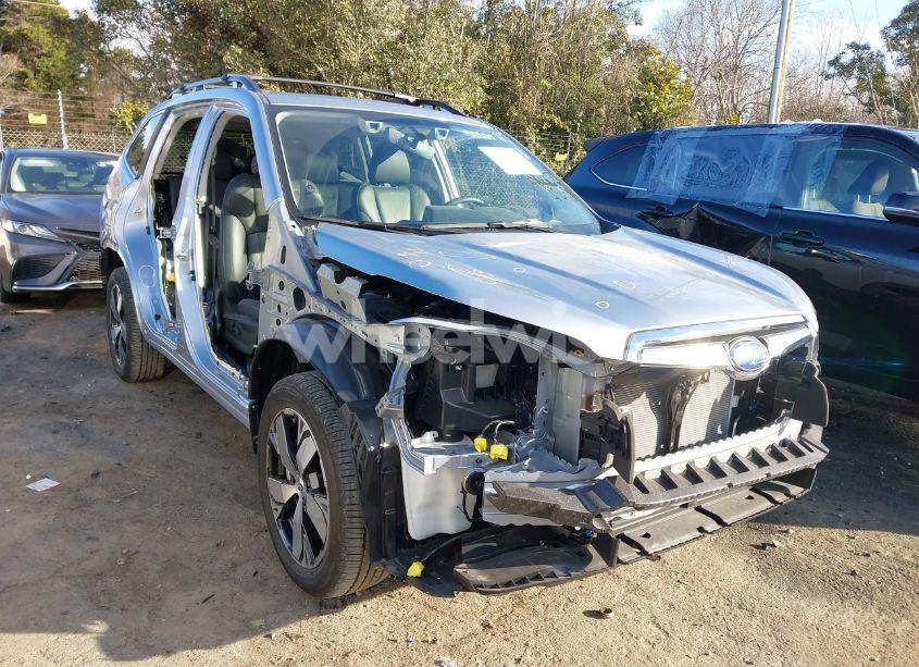 2021 Subaru Forester TOURING (VIN JF2SKAXC3MH418540) main photo