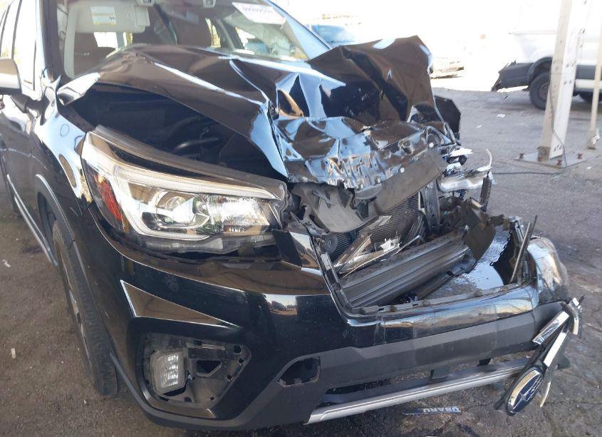 Photo 6 of 2020 Subaru Forester TOURING (VIN JF2SKAXC4LH590820)