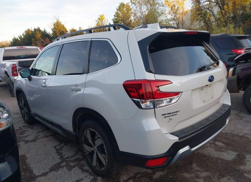 Photo 3 of 2021 Subaru Forester TOURING (VIN JF2SKAXC4MH402783)