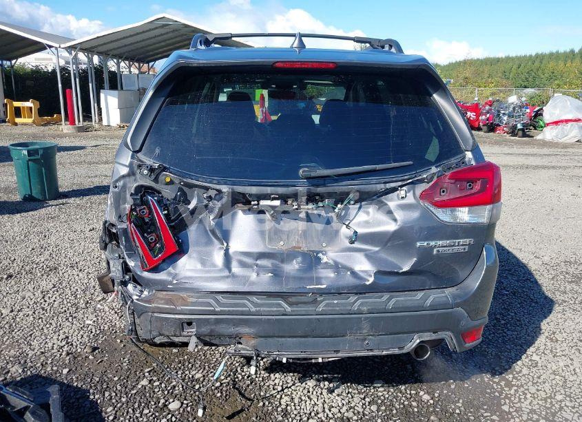 Photo 16 of 2021 Subaru Forester TOURING (VIN JF2SKAXC4MH581746)