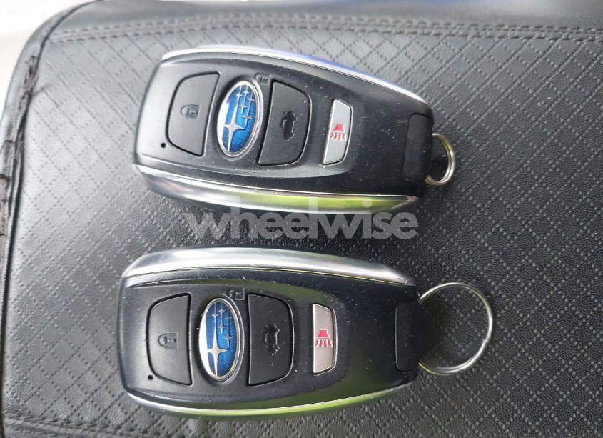 Photo 11 of 2020 Subaru Forester TOURING (VIN JF2SKAXC5LH434429)