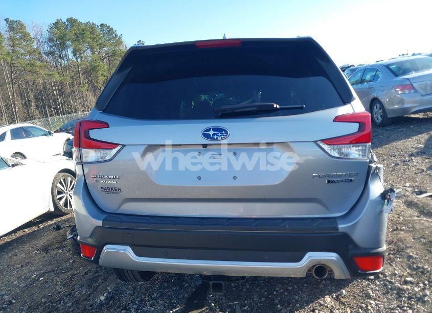 Photo 17 of 2020 Subaru Forester TOURING (VIN JF2SKAXC5LH434429)