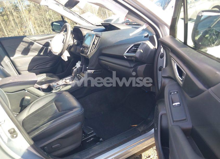 Photo 5 of 2020 Subaru Forester TOURING (VIN JF2SKAXC5LH434429)