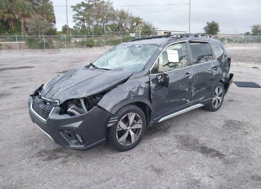 Photo 2 of 2020 Subaru Forester TOURING (VIN JF2SKAXC5LH451988)