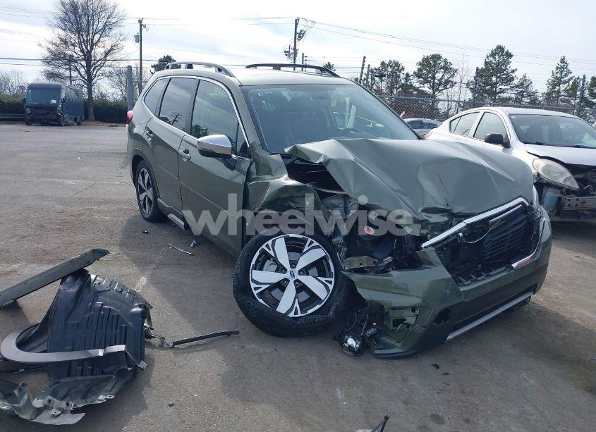 2020 Subaru Forester TOURING (VIN JF2SKAXC5LH609407) main photo