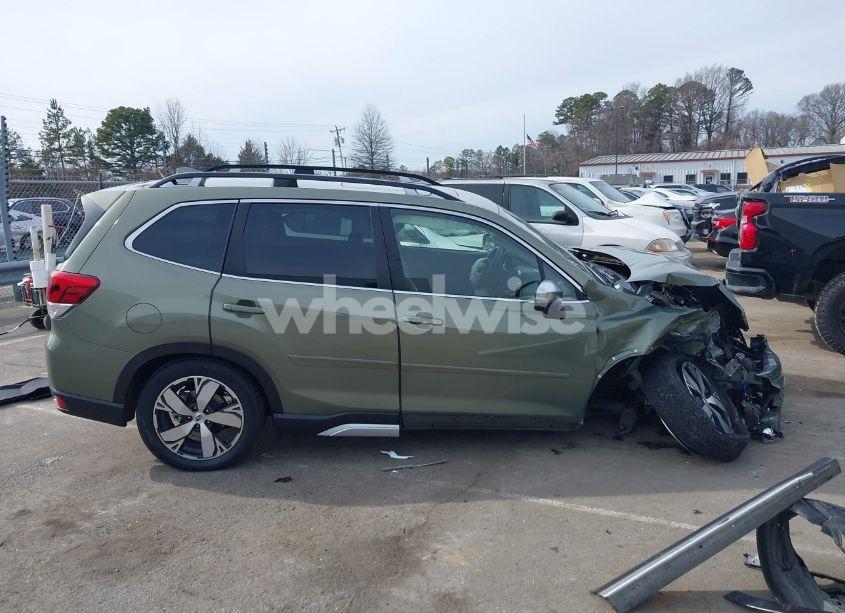 Photo 14 of 2020 Subaru Forester TOURING (VIN JF2SKAXC5LH609407)