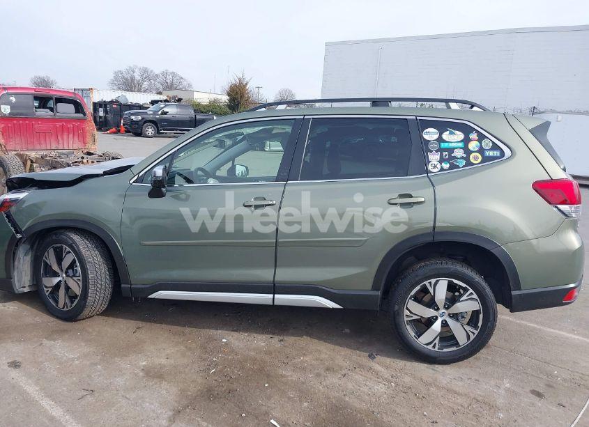 Photo 15 of 2020 Subaru Forester TOURING (VIN JF2SKAXC5LH609407)