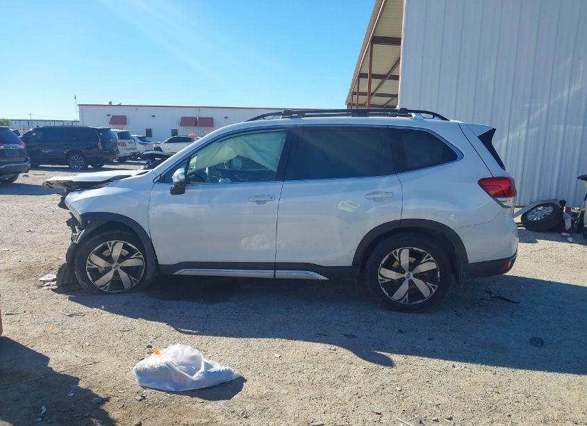 Photo 13 of 2021 Subaru Forester TOURING (VIN JF2SKAXC6MH511357)