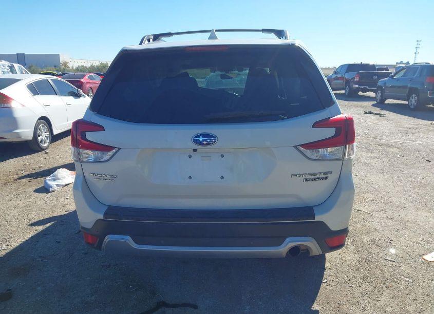 Photo 15 of 2021 Subaru Forester TOURING (VIN JF2SKAXC6MH511357)