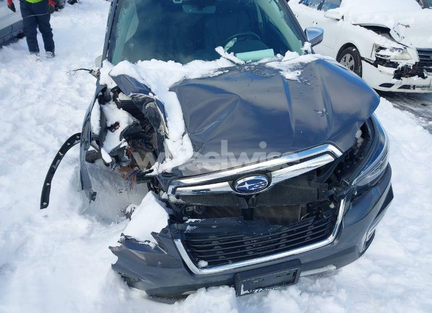 Photo 6 of 2020 Subaru Forester TOURING (VIN JF2SKAXC7LH597177)