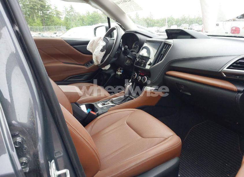 Photo 5 of 2021 Subaru Forester TOURING (VIN JF2SKAXC8MH477969)