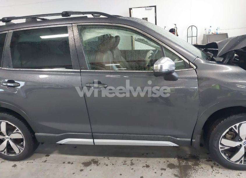 Photo 14 of 2021 Subaru Forester TOURING (VIN JF2SKAXC8MH500831)