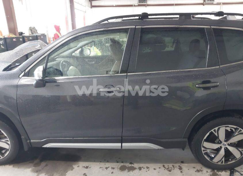 Photo 15 of 2021 Subaru Forester TOURING (VIN JF2SKAXC8MH500831)