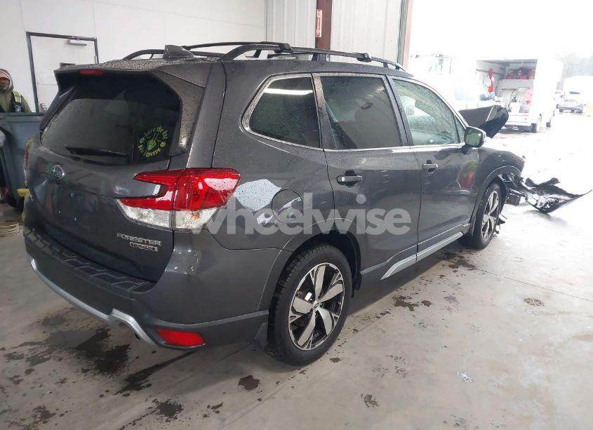 Photo 4 of 2021 Subaru Forester TOURING (VIN JF2SKAXC8MH500831)