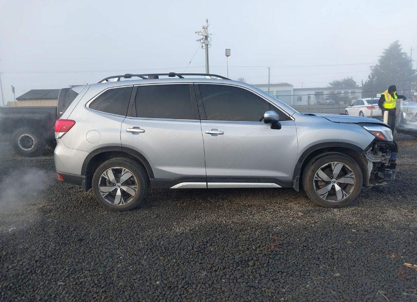 Photo 13 of 2020 Subaru Forester TOURING (VIN JF2SKAXC9LH483178)