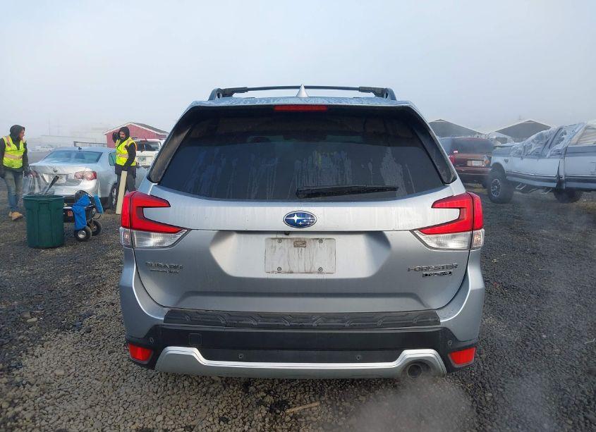 Photo 16 of 2020 Subaru Forester TOURING (VIN JF2SKAXC9LH483178)