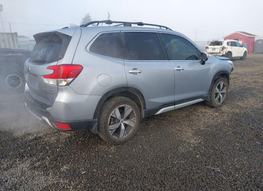 Photo 4 of 2020 Subaru Forester TOURING (VIN JF2SKAXC9LH483178)