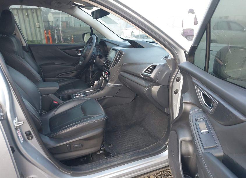 Photo 5 of 2020 Subaru Forester TOURING (VIN JF2SKAXC9LH483178)