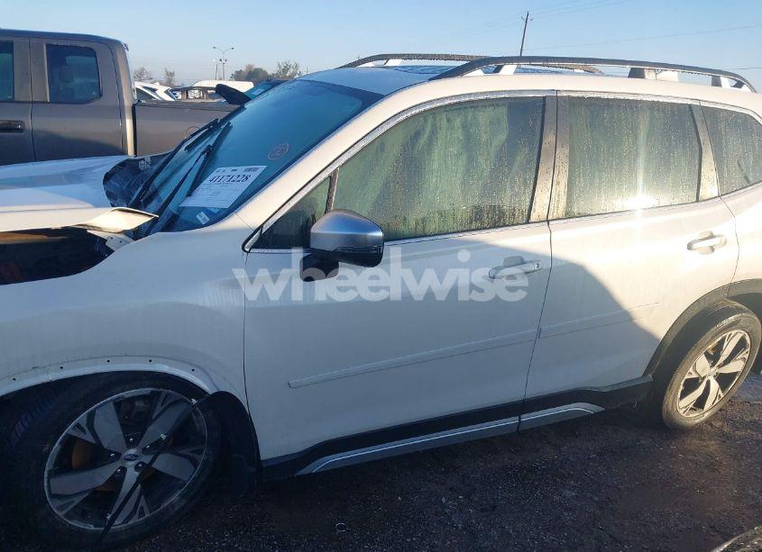 Photo 14 of 2021 Subaru Forester TOURING (VIN JF2SKAXC9MH401189)