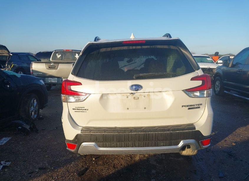 Photo 16 of 2021 Subaru Forester TOURING (VIN JF2SKAXC9MH401189)