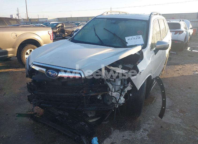 Photo 2 of 2021 Subaru Forester TOURING (VIN JF2SKAXC9MH401189)