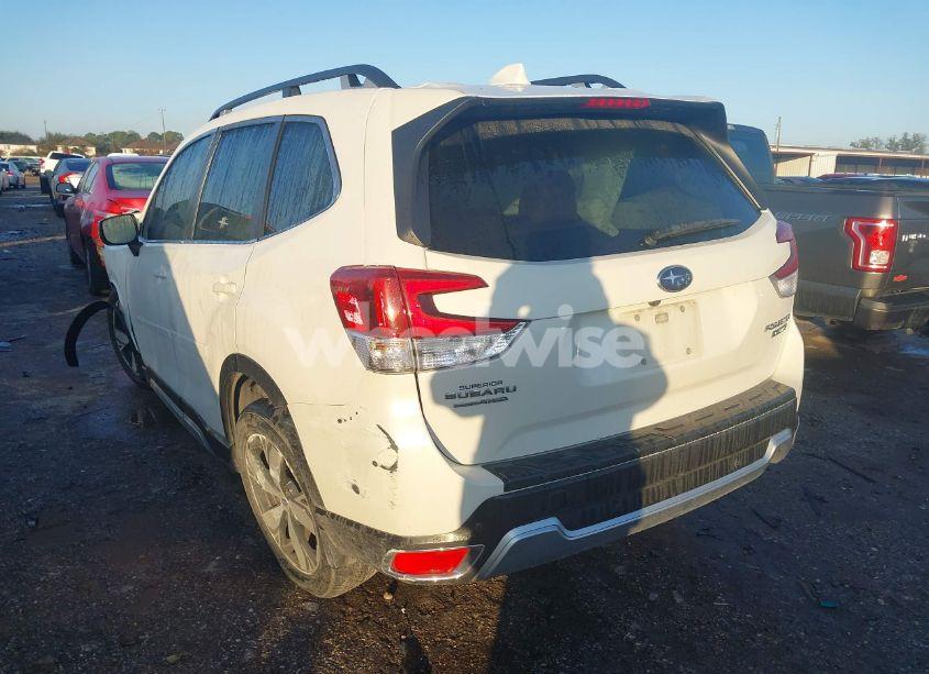 Photo 3 of 2021 Subaru Forester TOURING (VIN JF2SKAXC9MH401189)