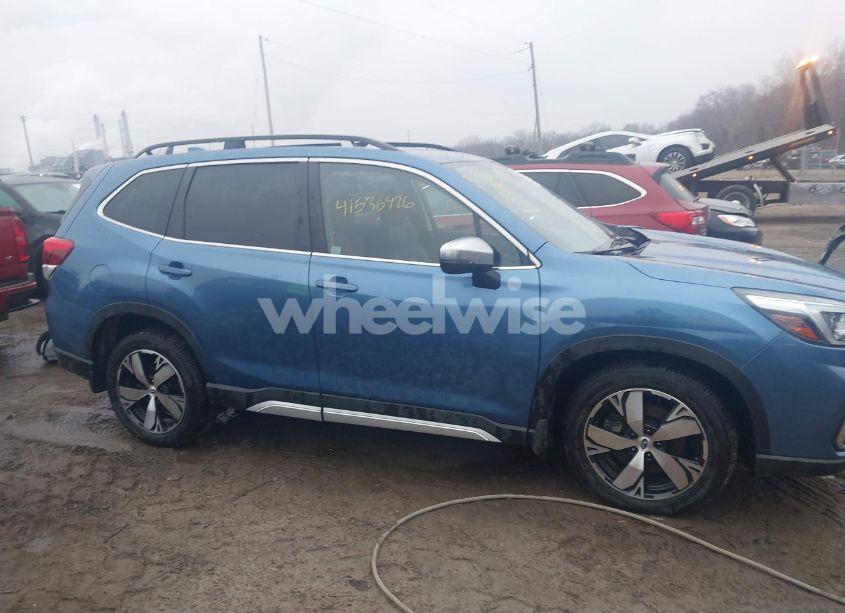 Photo 13 of 2020 Subaru Forester TOURING (VIN JF2SKAXCXLH581507)