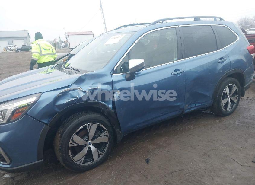 Photo 14 of 2020 Subaru Forester TOURING (VIN JF2SKAXCXLH581507)