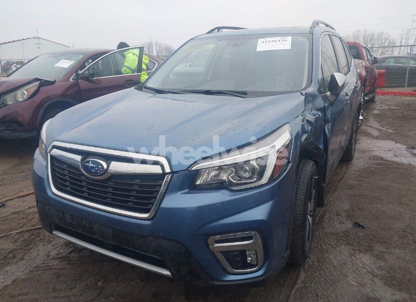 Photo 2 of 2020 Subaru Forester TOURING (VIN JF2SKAXCXLH581507)