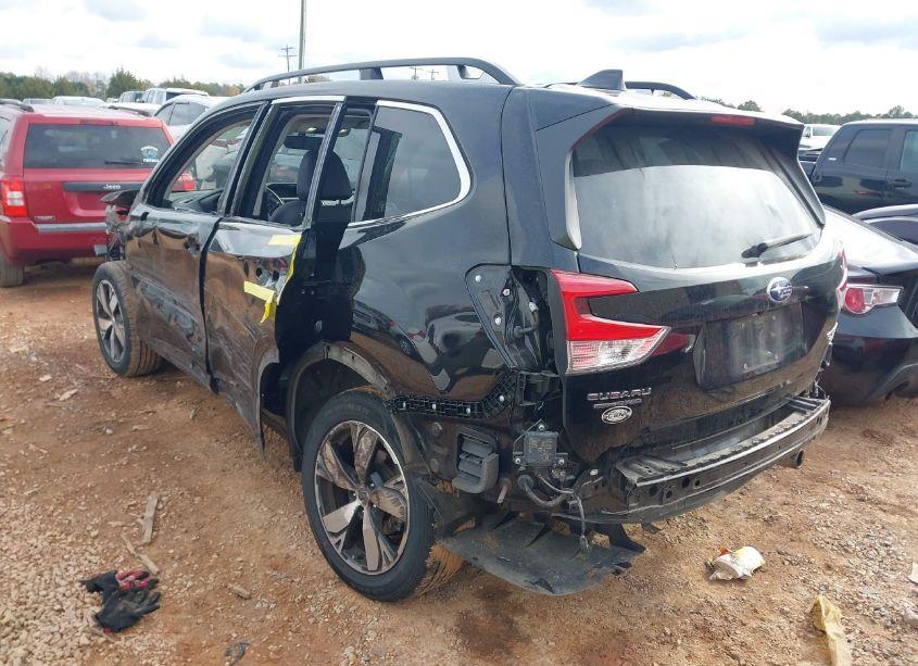 Photo 3 of 2021 Subaru Forester TOURING (VIN JF2SKAXCXMH410872)