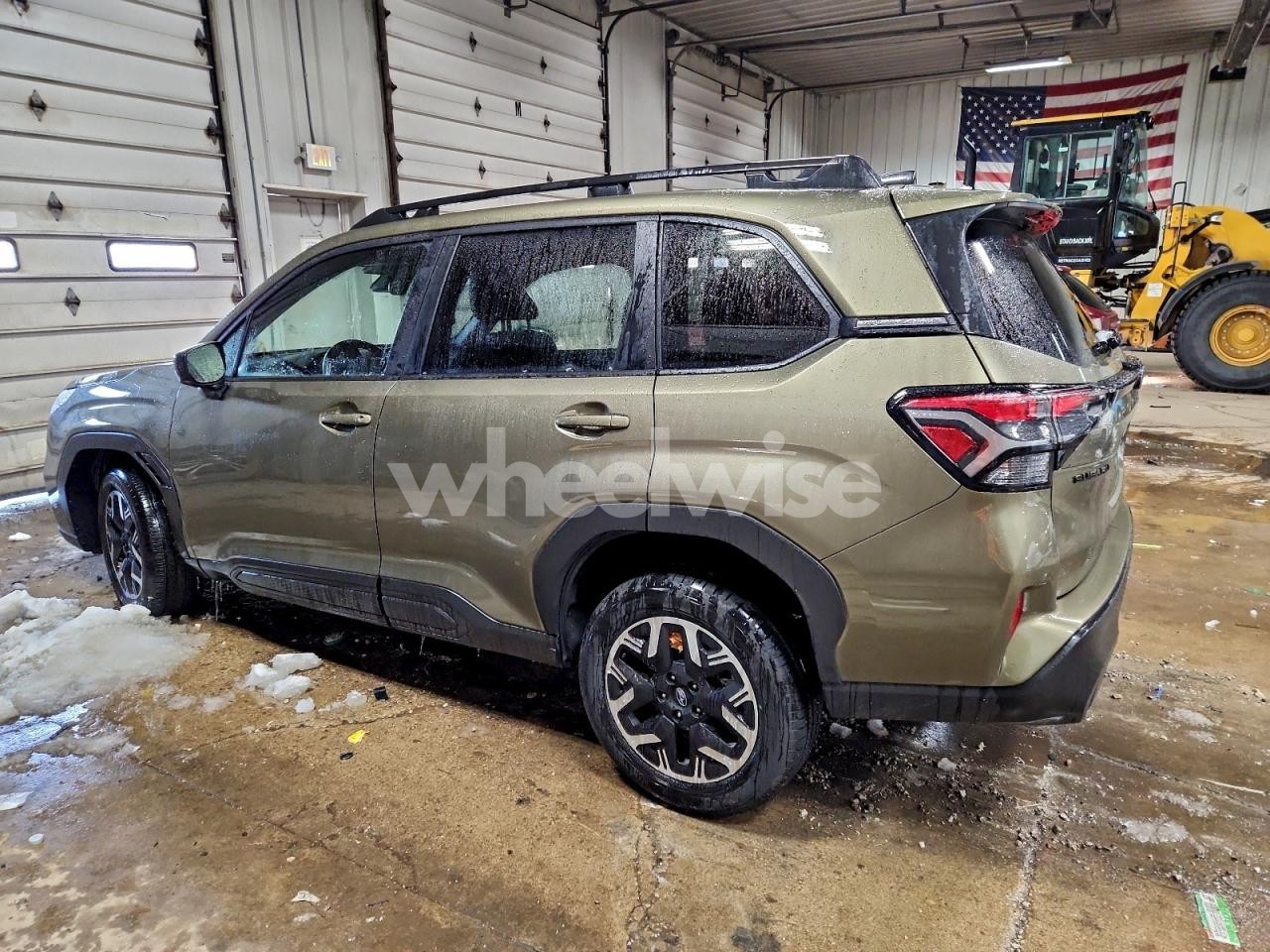 Photo 2 of 2025 SUBARU FORESTER PREMIUM (VIN JF2SLDDC2SH532383)