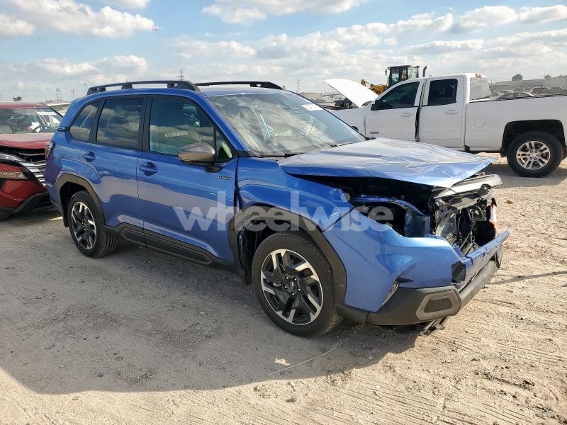 Photo 6 of 2025 SUBARU FORESTER LIMITED N/A (VIN JF2SLSRD5SH426659)