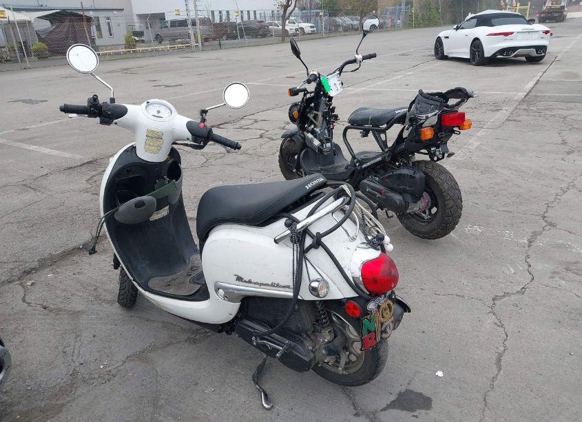 Photo 3 of 2017 Honda Ncw50 (VIN JH2AF7710HK101945)