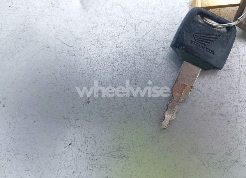 Photo 11 of 1999 Honda Cmx250 C2 (VIN JH2MC1335XK000697)