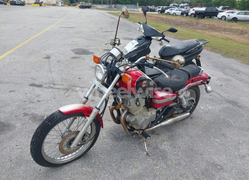 Photo 2 of 1999 Honda Cmx250 C2 (VIN JH2MC1335XK000697)