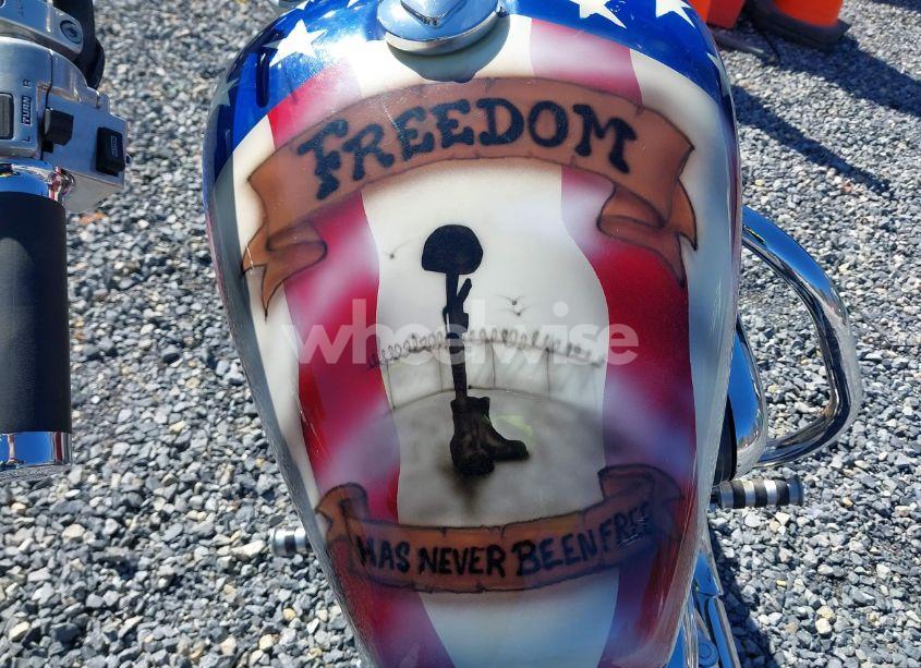 Photo 14 of 2001 Honda Vt600 CD (VIN JH2PC21321M212667)