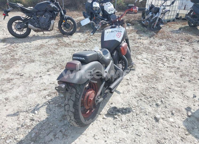 Photo 4 of 1998 Honda Vt600 CD (VIN JH2PC2133WM501936)