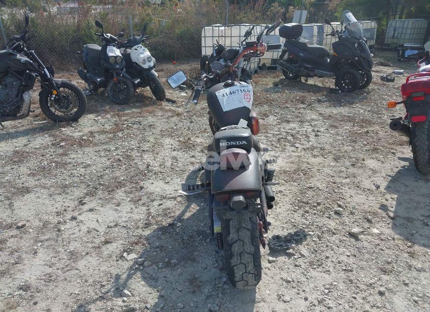 Photo 6 of 1998 Honda Vt600 CD (VIN JH2PC2133WM501936)