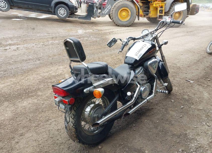 Photo 4 of 2003 Honda Vt600 CD (VIN JH2PC21383M403352)