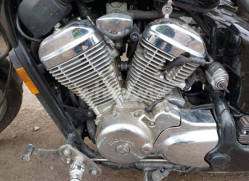 Photo 9 of 2003 Honda Vt600 CD (VIN JH2PC21383M403352)