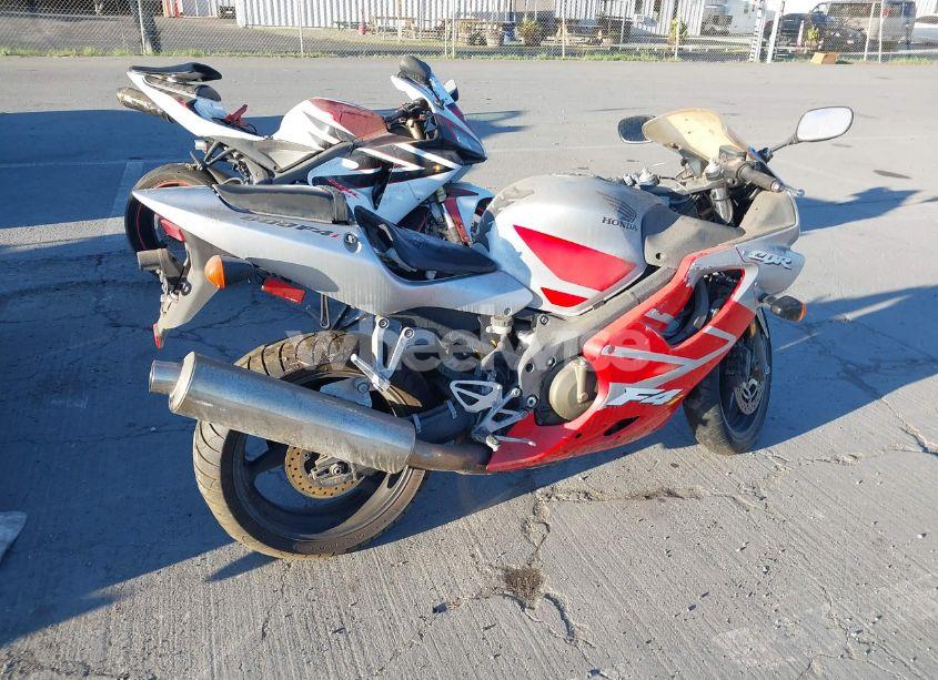 Photo 4 of 2003 Honda Cbr600 F4 (VIN JH2PC35123M400137)