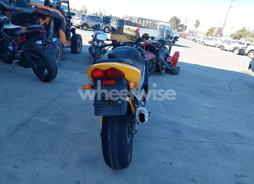 Photo 6 of 1999 Honda Cbr600 F4 (VIN JH2PC3514XM000019)